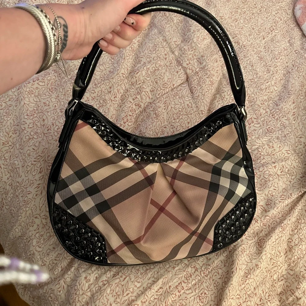 Burberry nova bag with stars - Picture 3 of 9